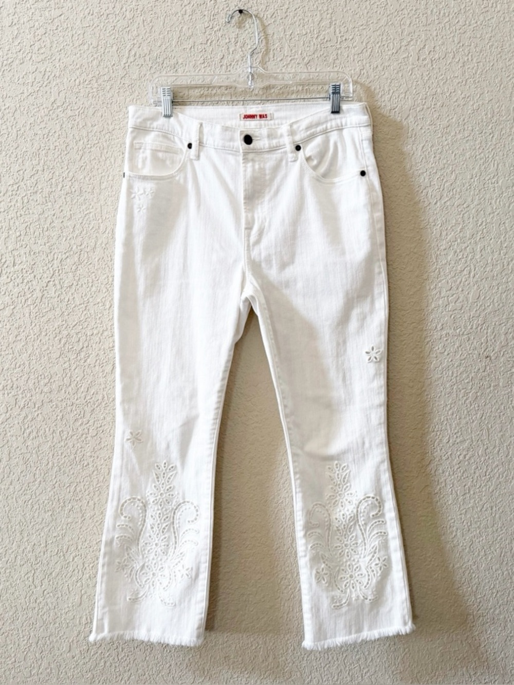 Johnny Was Jeans The Cropped Baby Boot Embroidered Eyelet Flare Boho White 30 - Picture 5 of 15